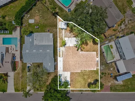 4928 Shetland Avenue Tampa FL 33615
