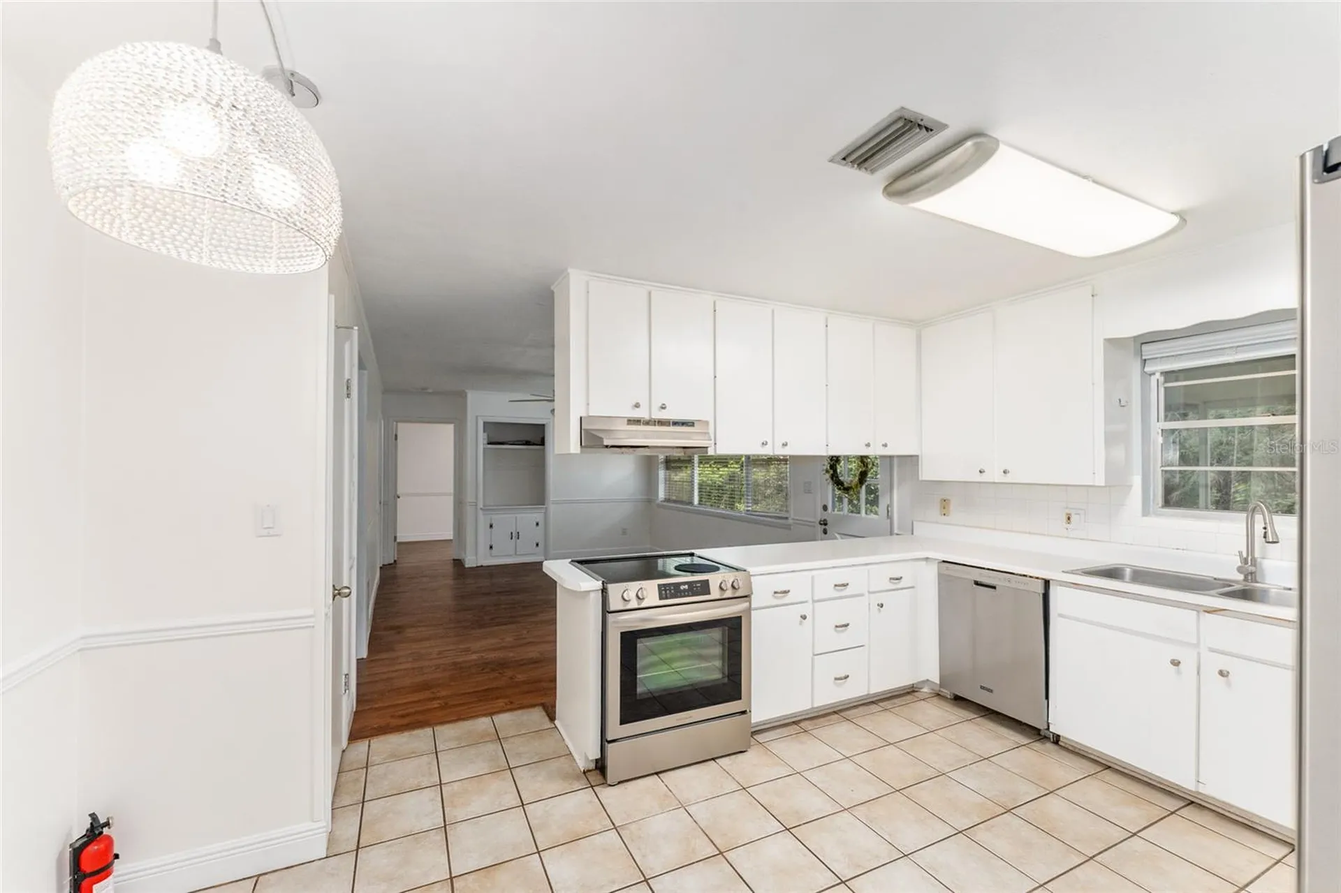 930 NW 37th Terrace Gainesville FL 32605