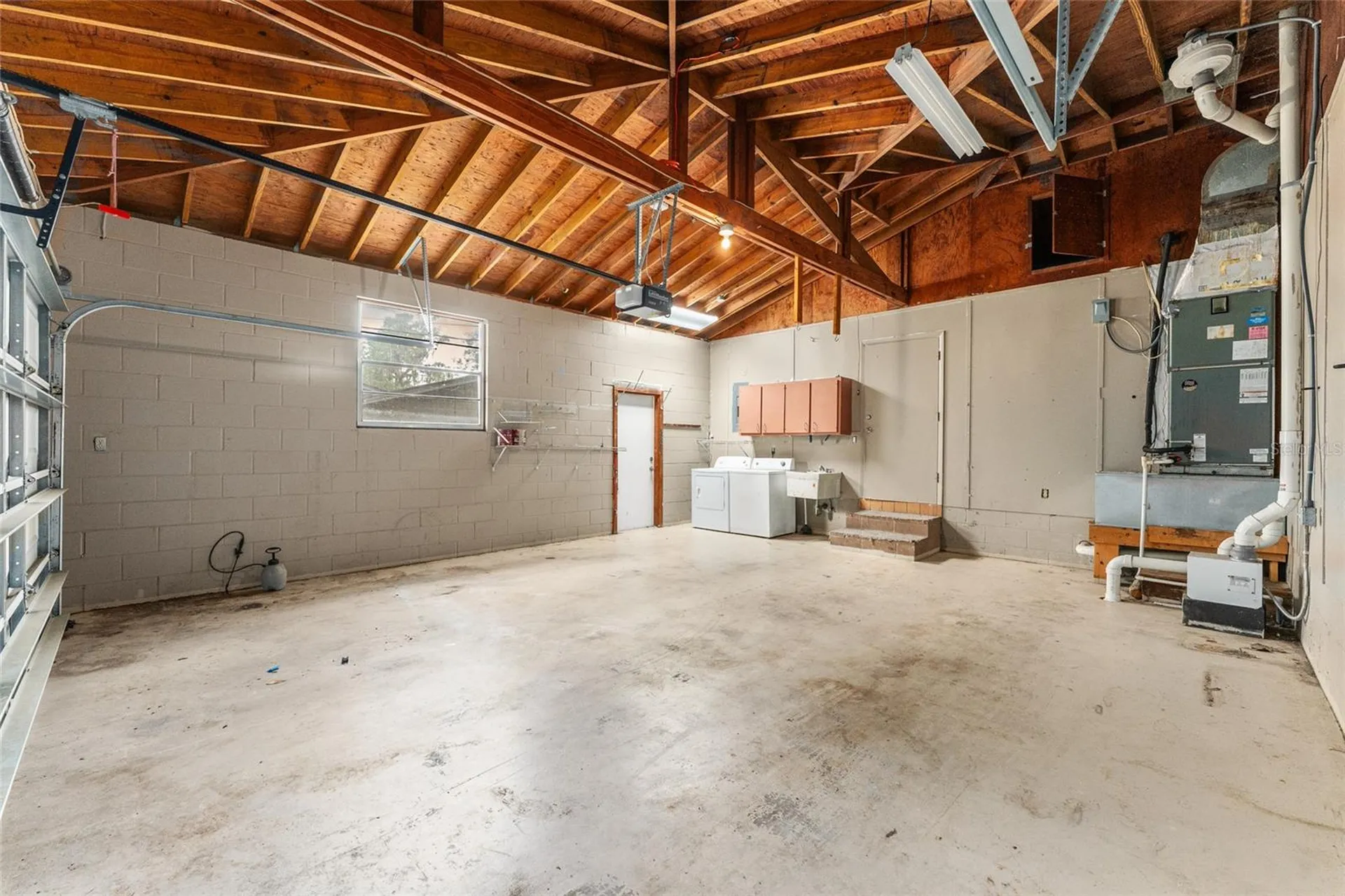 930 NW 37th Terrace Gainesville FL 32605