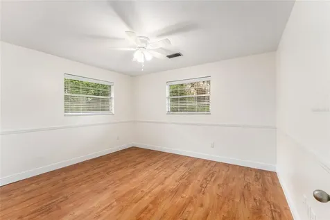 930 NW 37th Terrace Gainesville FL 32605