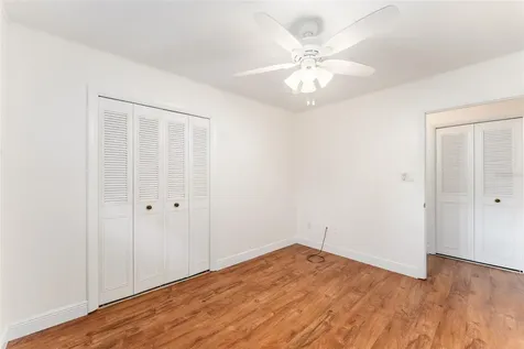 930 NW 37th Terrace Gainesville FL 32605
