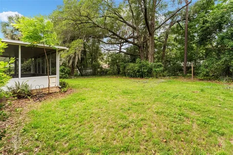930 NW 37th Terrace Gainesville FL 32605