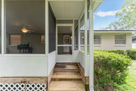 930 NW 37th Terrace Gainesville FL 32605