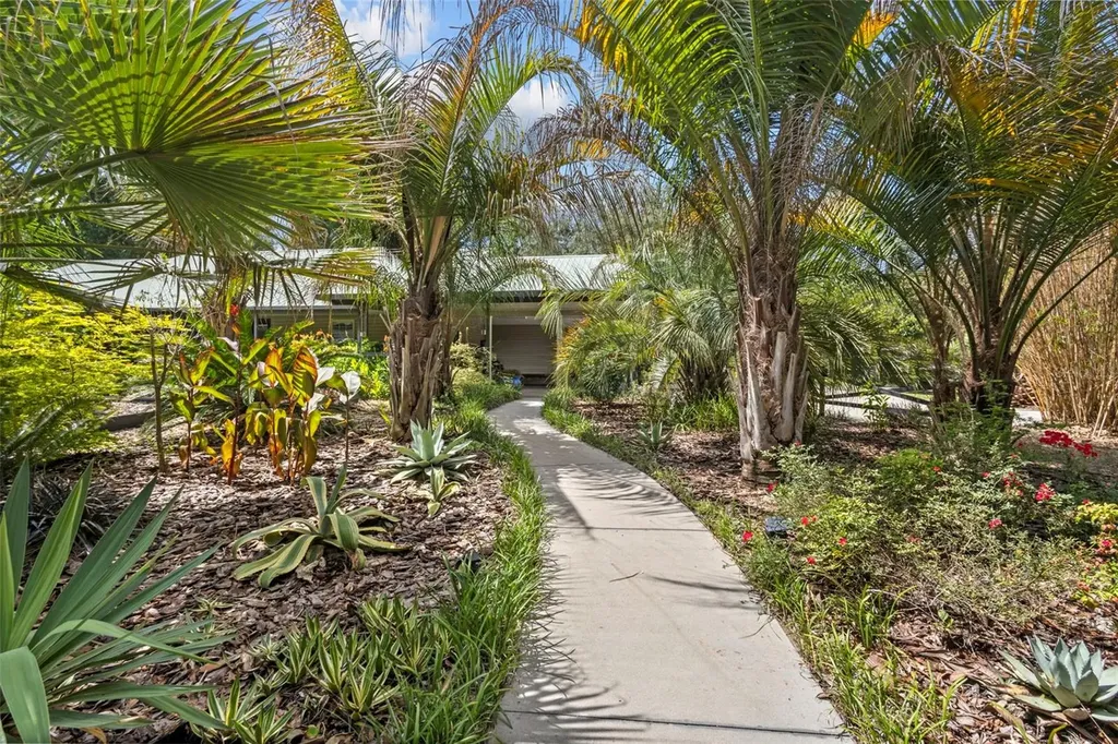 8851 NW 115th Street Chiefland FL 32626