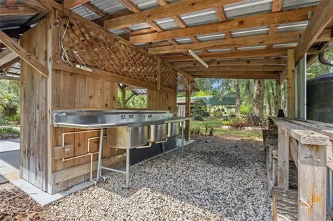 8851 NW 115th Street Chiefland FL 32626
