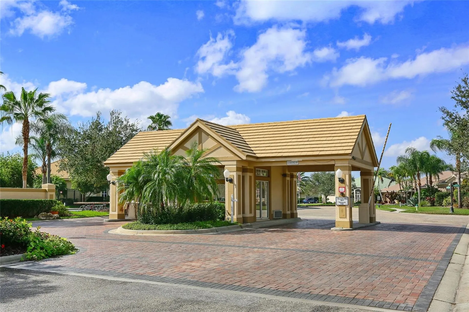 2501 Farms Court Sarasota FL 34240
