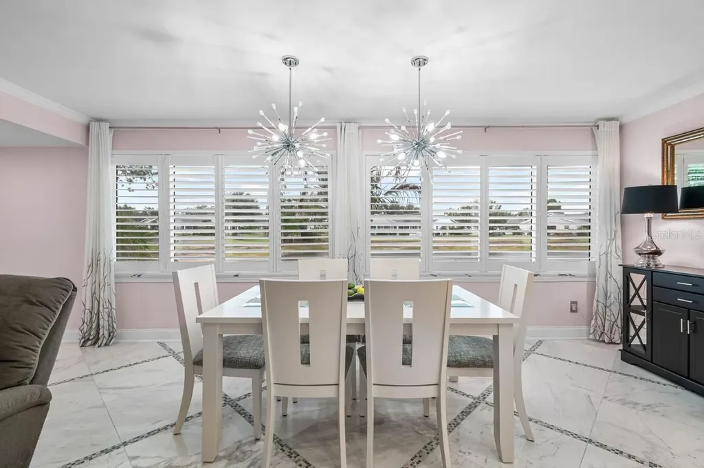 2343 Glenmore Circle Sun City Center FL 33573