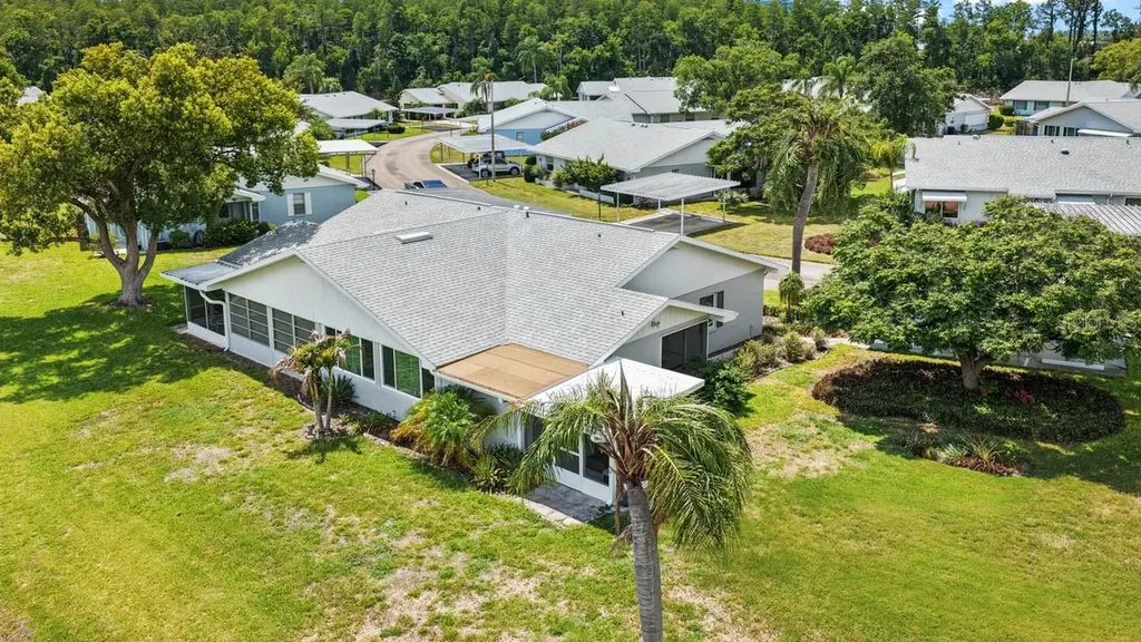 2343 Glenmore Circle Sun City Center FL 33573
