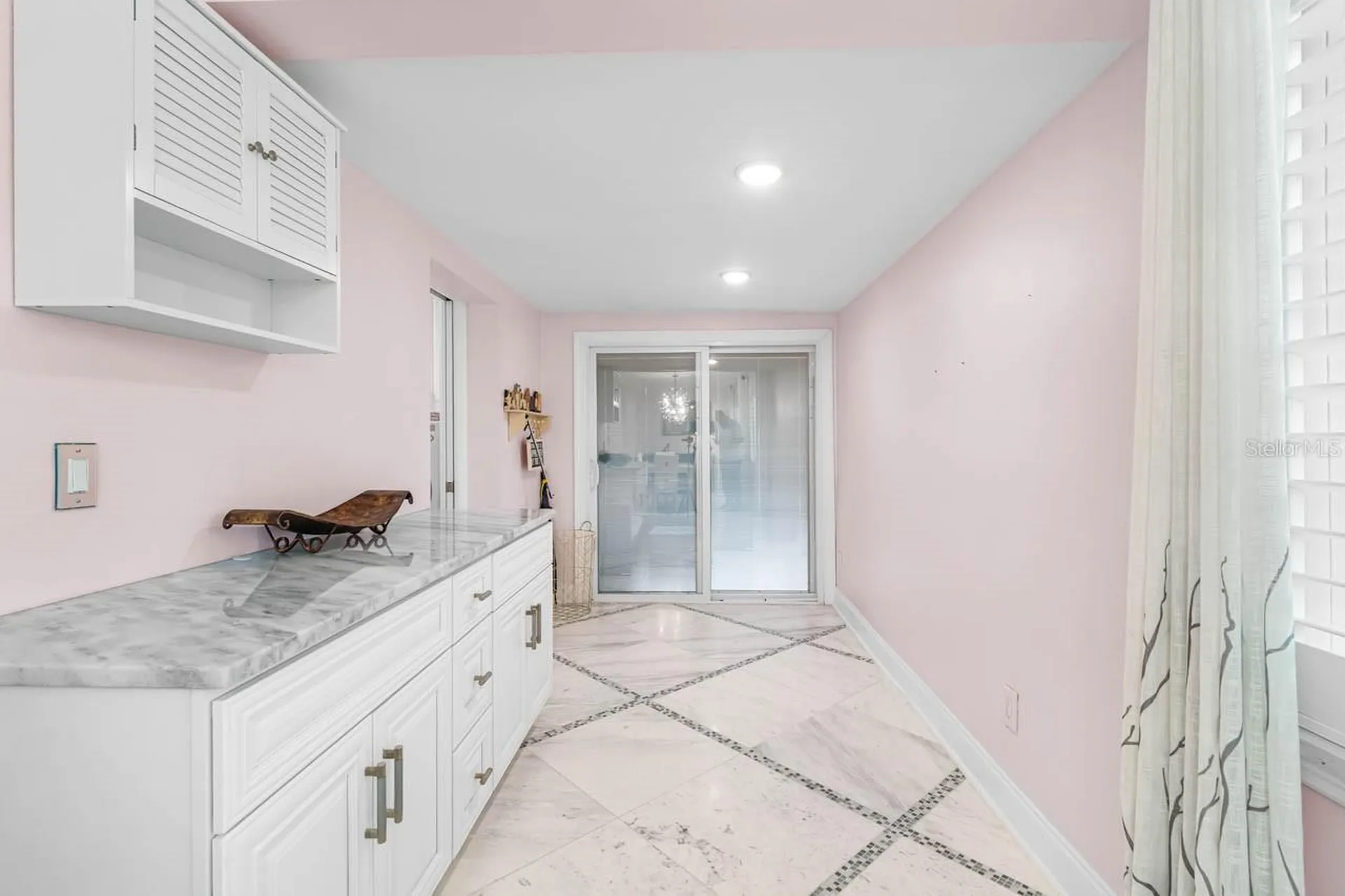 2343 Glenmore Circle Sun City Center FL 33573