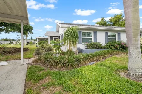 2343 Glenmore Circle Sun City Center FL 33573
