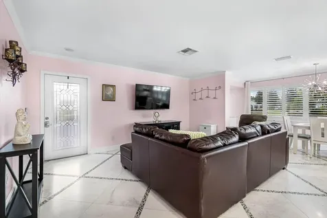 2343 Glenmore Circle Sun City Center FL 33573