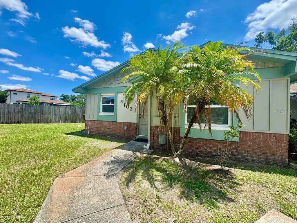 5102 Lawnton Court Tampa FL 33624