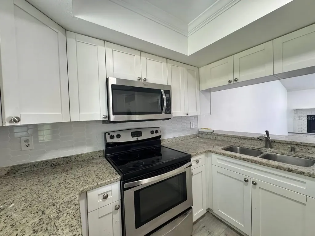 5102 Lawnton Court Tampa FL 33624