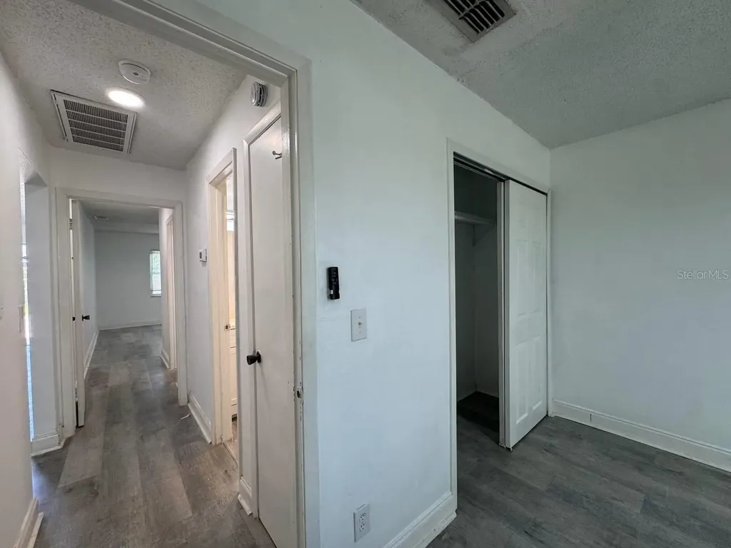 5102 Lawnton Court Tampa FL 33624