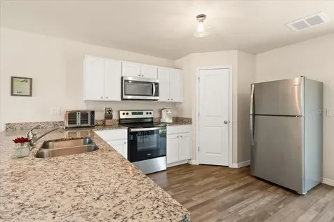 2737 E Price Boulevard North Port FL 34288