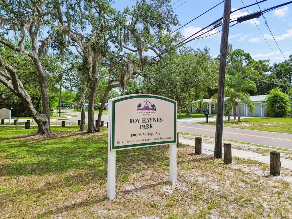 12417 N Rome Avenue Tampa FL 33612
