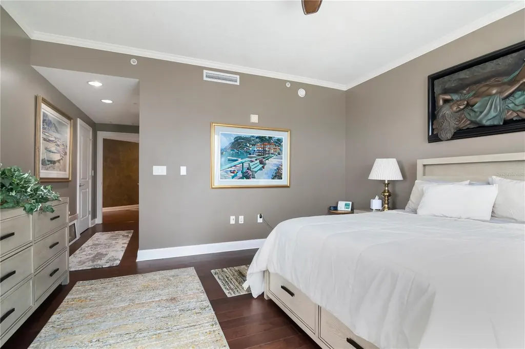 450 Knights Run Avenue Tampa FL 33602