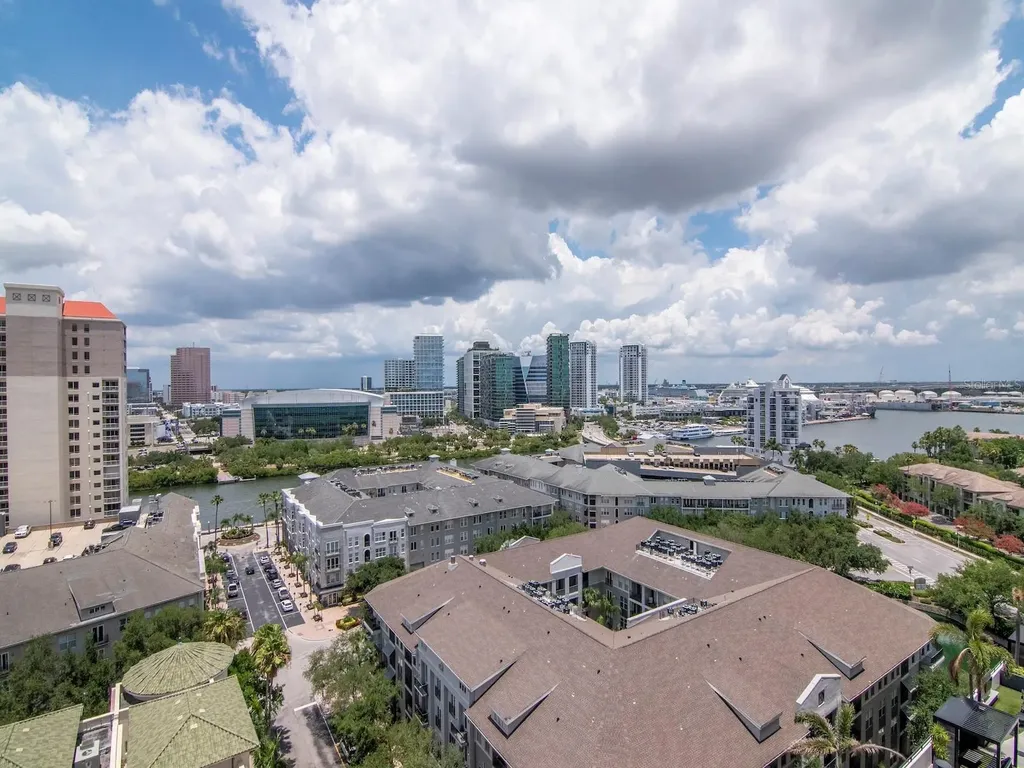 450 Knights Run Avenue Tampa FL 33602