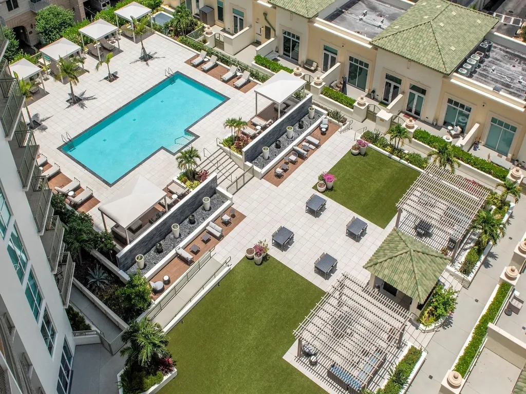 450 Knights Run Avenue Tampa FL 33602