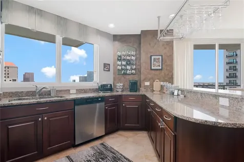 450 Knights Run Avenue Tampa FL 33602