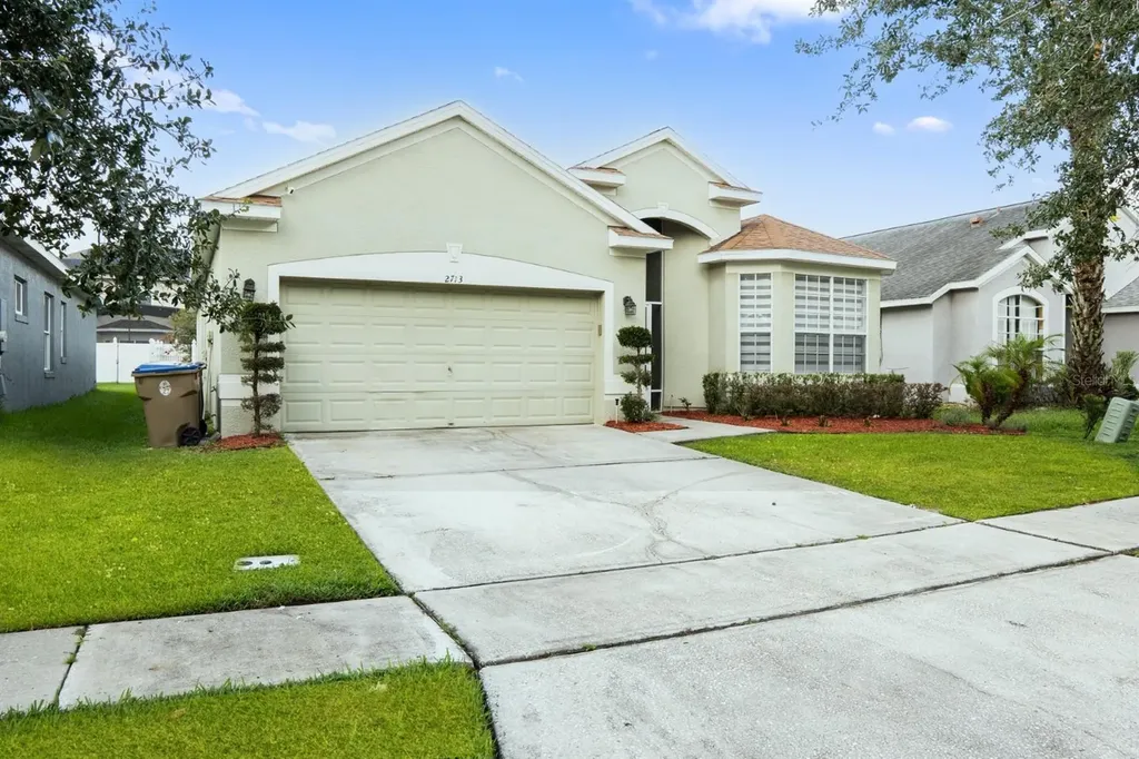 2713 Barnsley Lane Kissimmee FL 34744