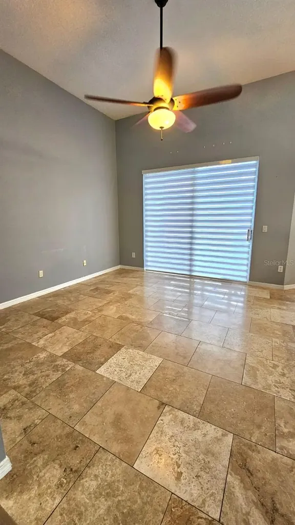 2713 Barnsley Lane Kissimmee FL 34744