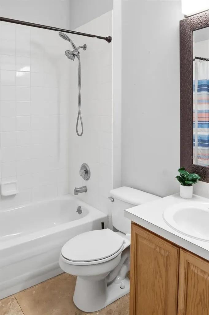 2713 Barnsley Lane Kissimmee FL 34744