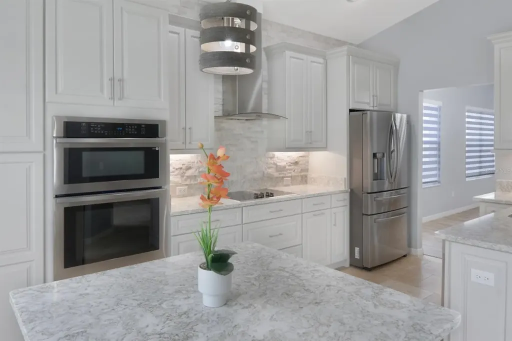 2713 Barnsley Lane Kissimmee FL 34744
