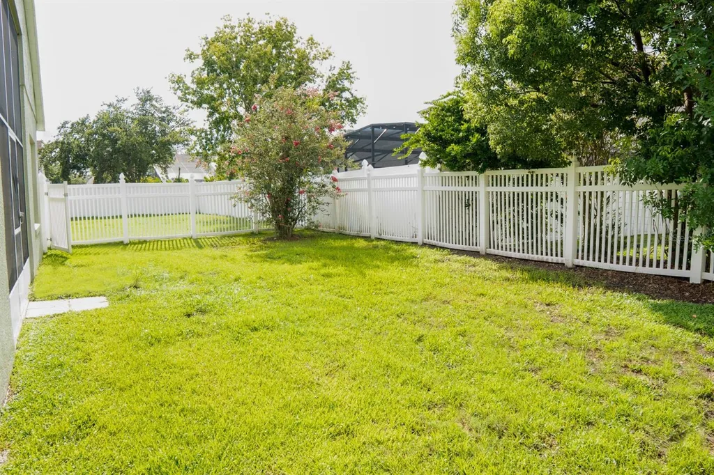 2713 Barnsley Lane Kissimmee FL 34744