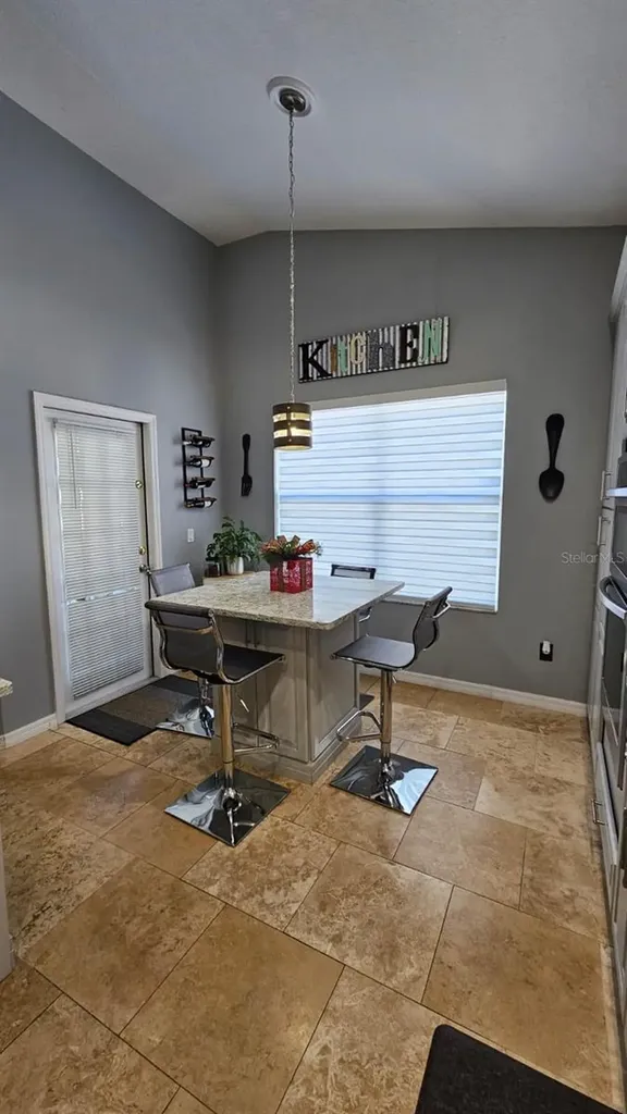 2713 Barnsley Lane Kissimmee FL 34744