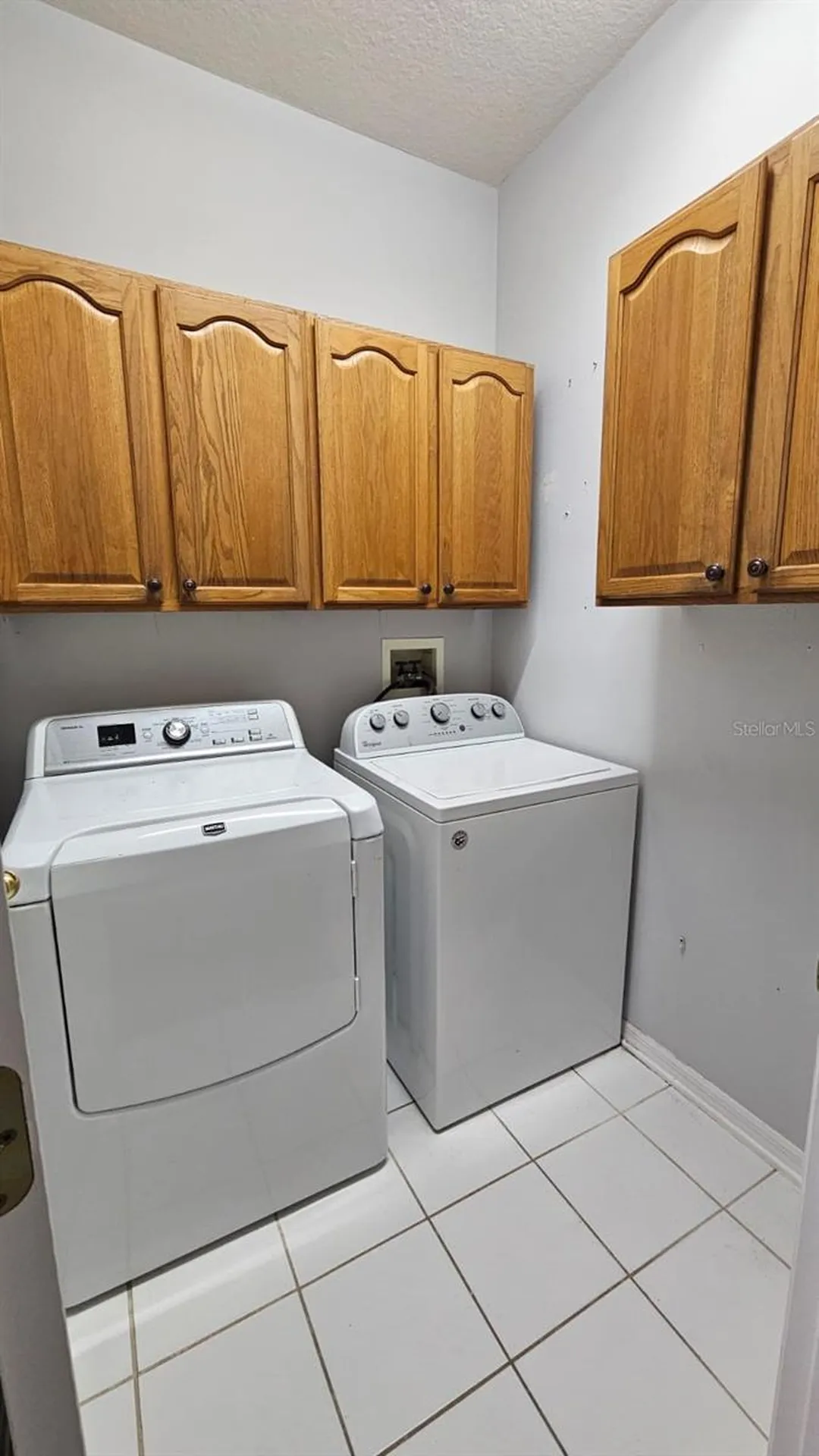 2713 Barnsley Lane Kissimmee FL 34744