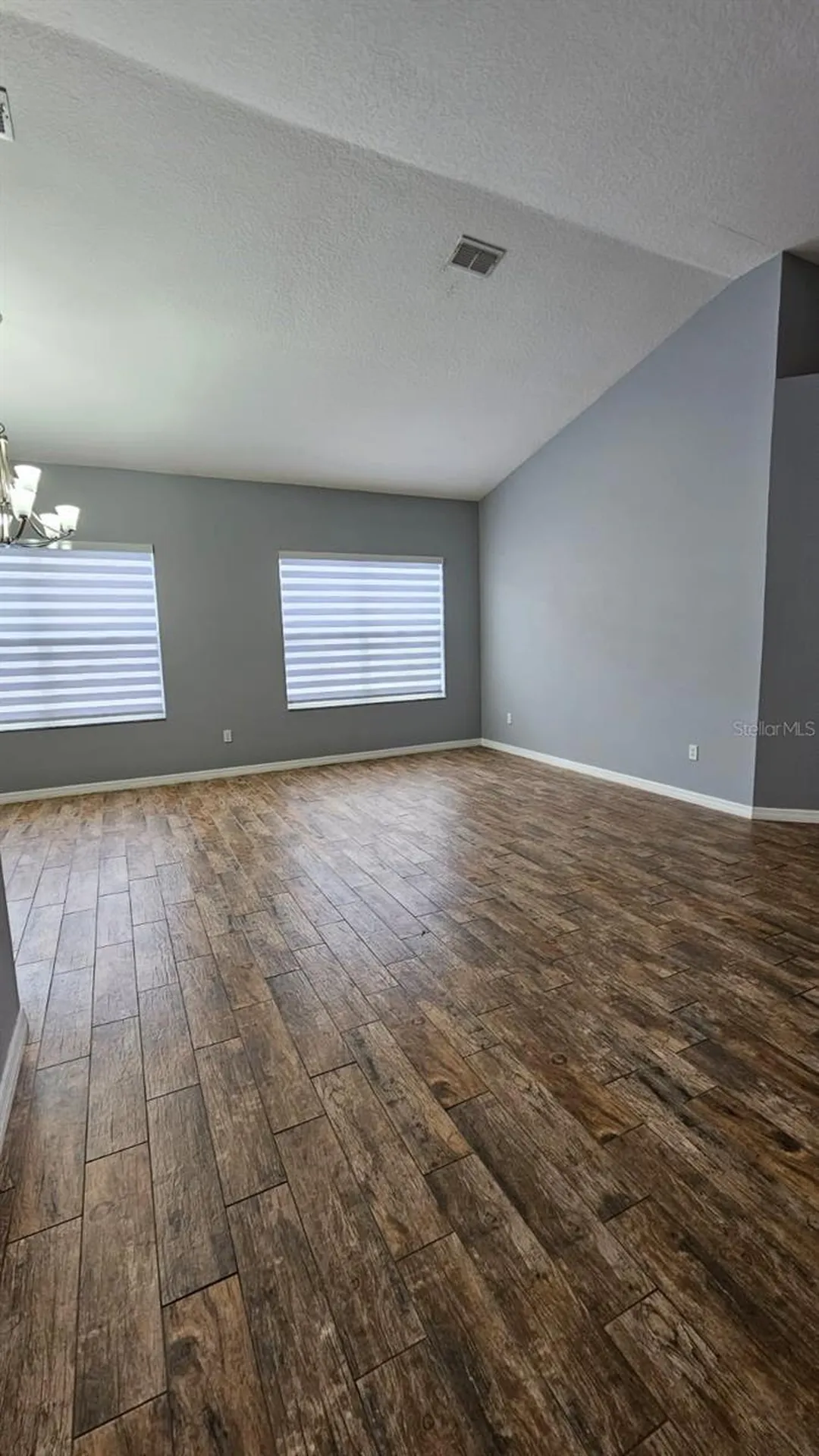 2713 Barnsley Lane Kissimmee FL 34744