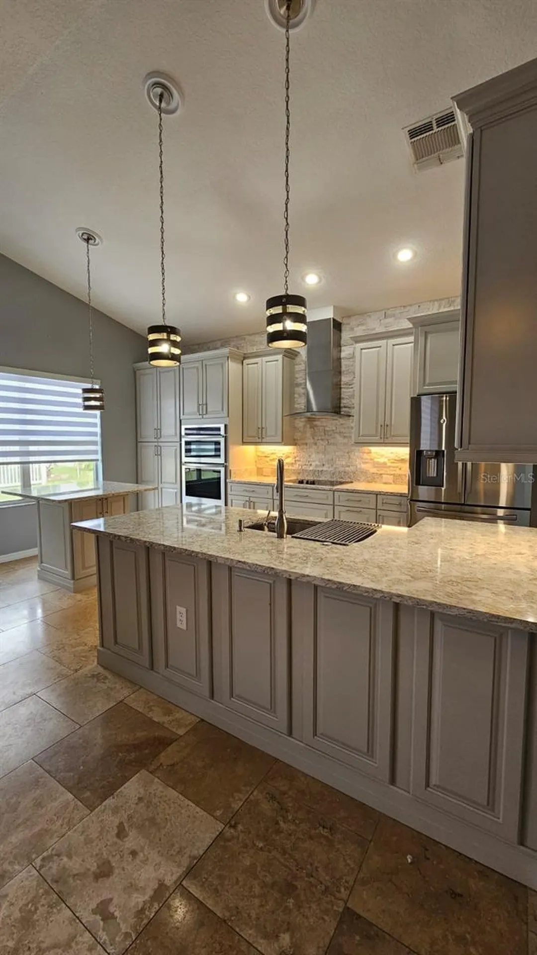 2713 Barnsley Lane Kissimmee FL 34744