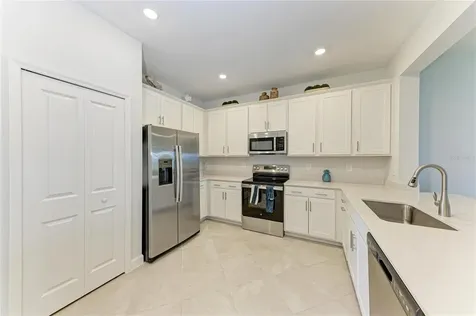 8682 Seasalt Loop Englewood FL 34224