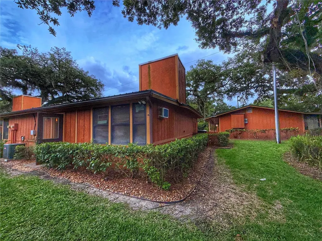 403 Cottage Circle E Lake Wales FL 33867
