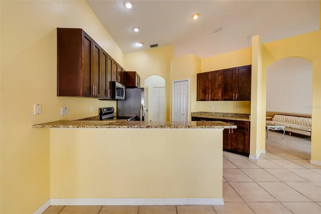 1805 Wood Bend Street Tarpon Springs FL 34689