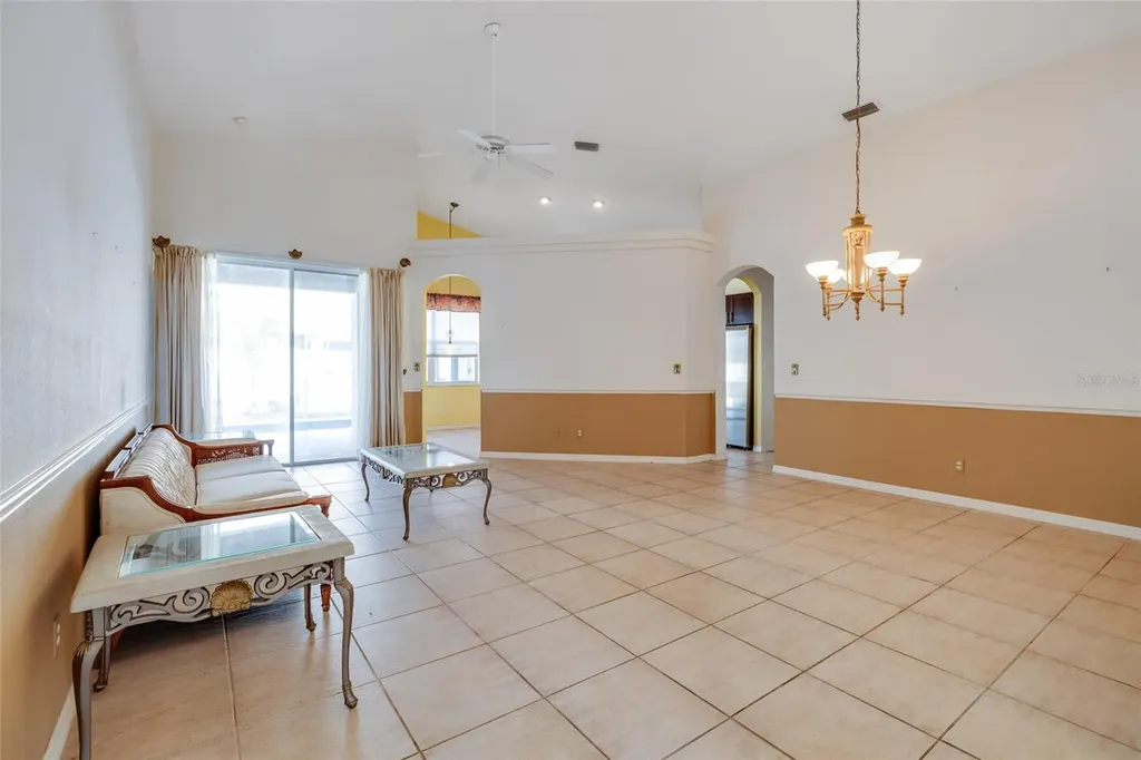 1805 Wood Bend Street Tarpon Springs FL 34689