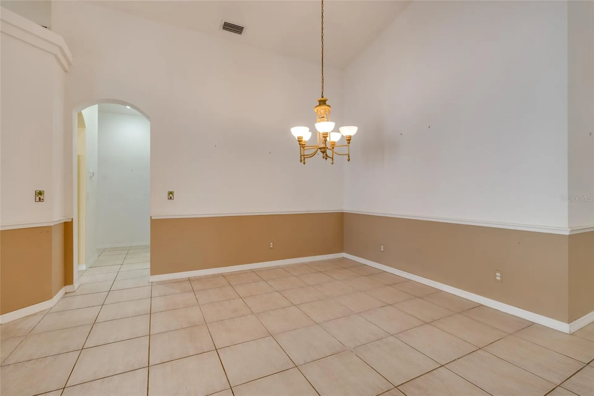 1805 Wood Bend Street Tarpon Springs FL 34689