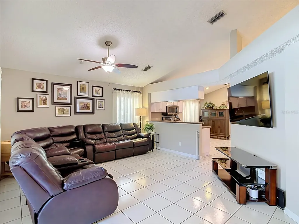 4201 Barret Avenue Plant City FL 33566