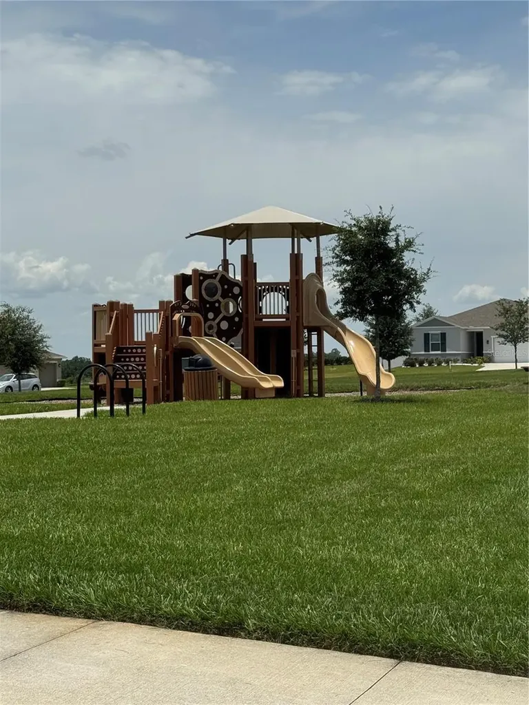 1459 Geranium Drive Mascotte FL 34753