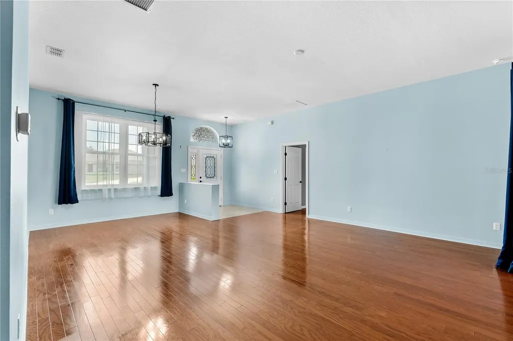 25501 Maurepas Lane Leesburg FL 34748