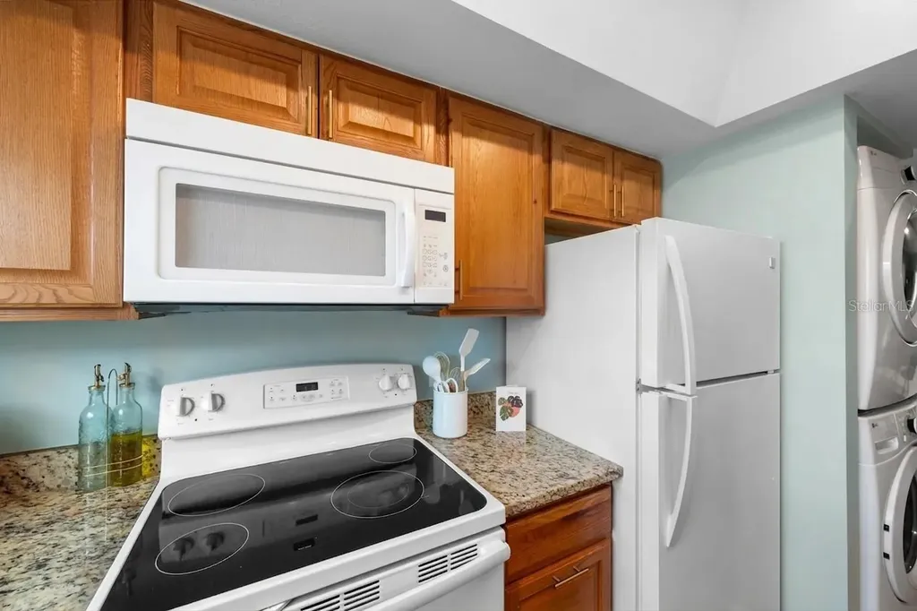 5964 7th Avenue W Bradenton FL 34209