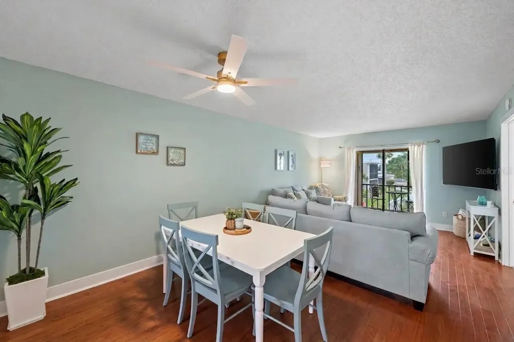 5964 7th Avenue W Bradenton FL 34209