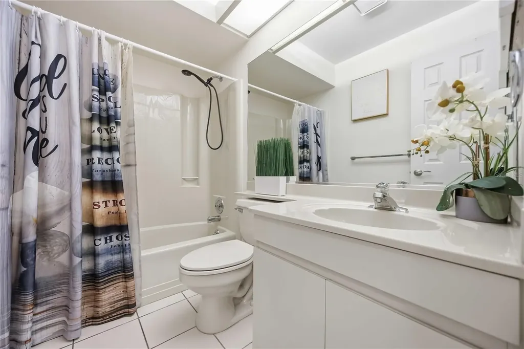 266 Oak Hill Drive Sarasota FL 34232