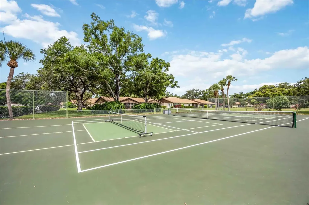 266 Oak Hill Drive Sarasota FL 34232