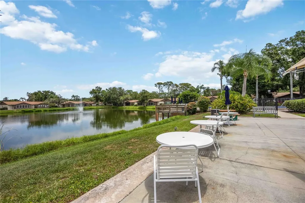 266 Oak Hill Drive Sarasota FL 34232