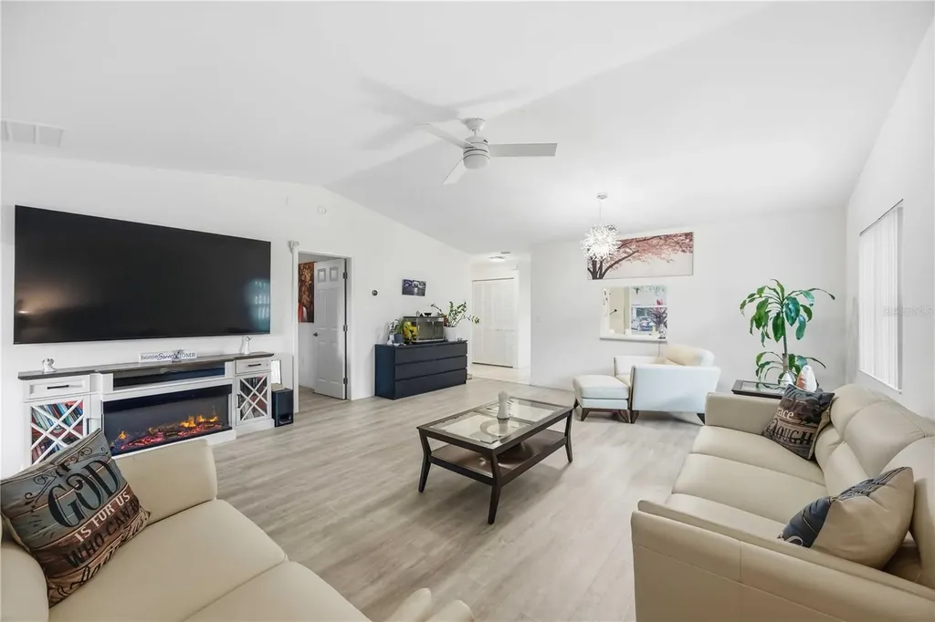 266 Oak Hill Drive Sarasota FL 34232