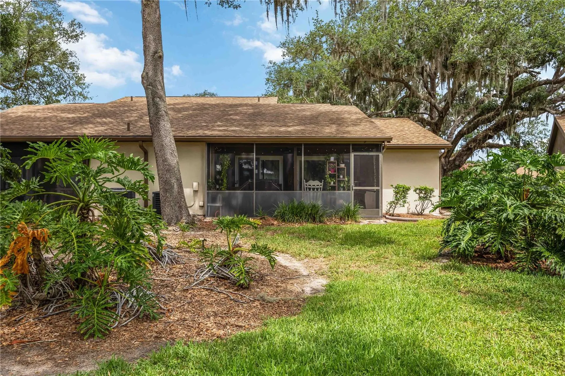 266 Oak Hill Drive Sarasota FL 34232