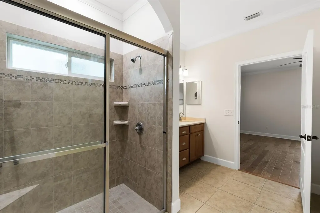 5005 NW 11th Place Gainesville FL 32605
