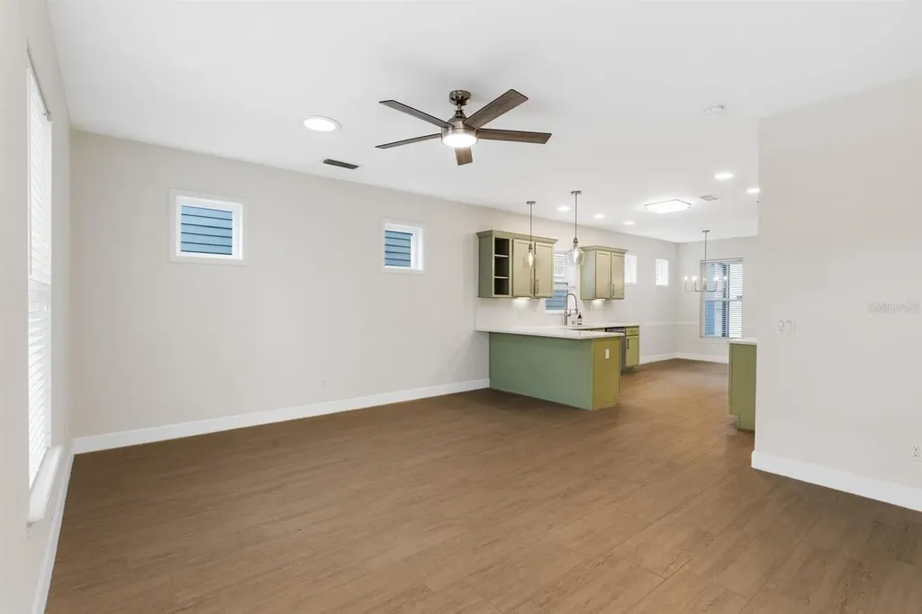 5005 NW 11th Place Gainesville FL 32605
